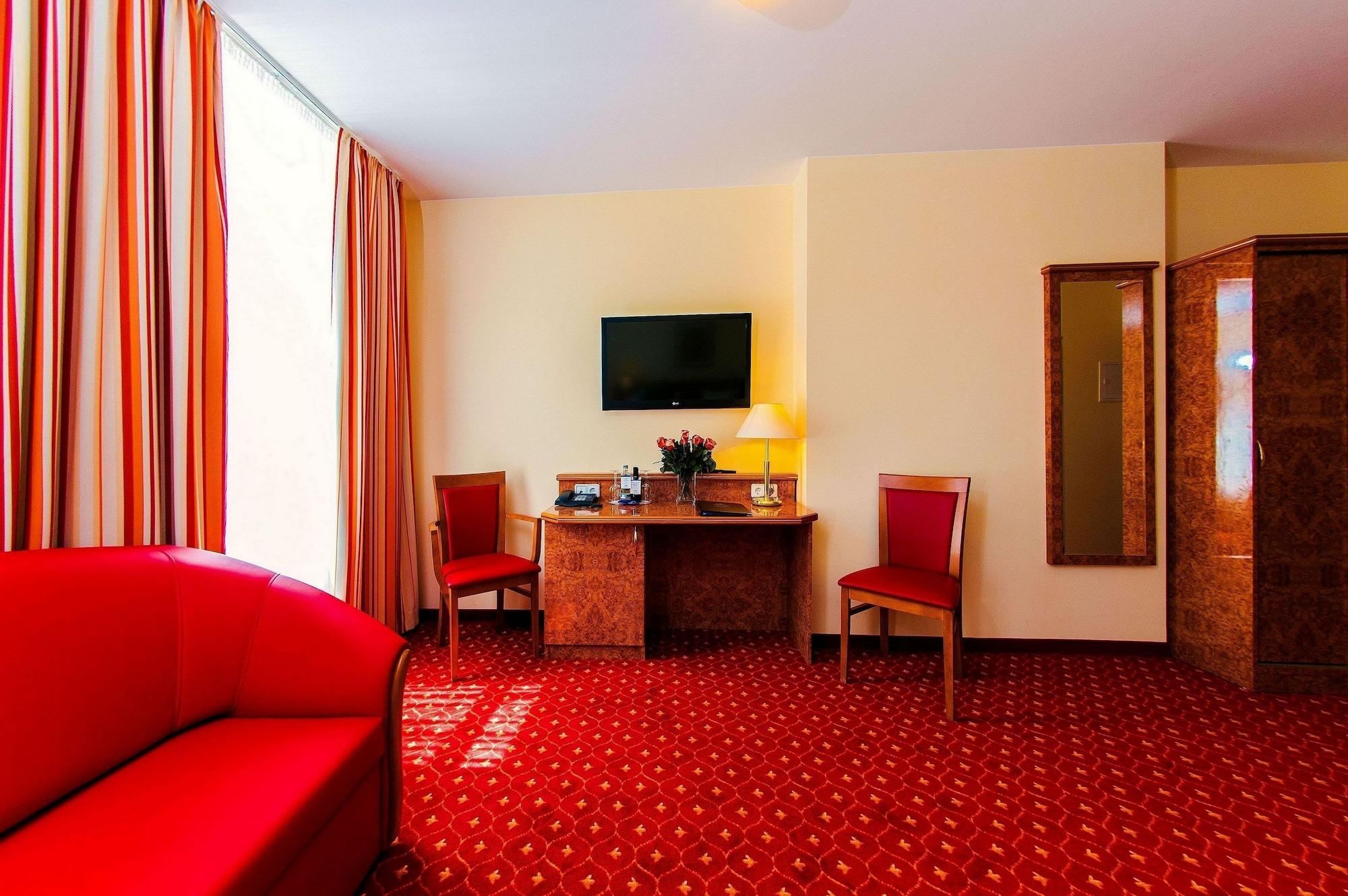 & Zarenhof Friedrichshain 3*
