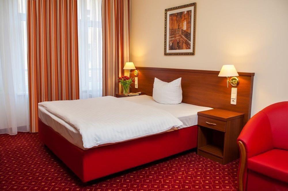 & Zarenhof Friedrichshain Hotel 3*