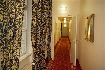 & Zarenhof Friedrichshain Hotel 3*