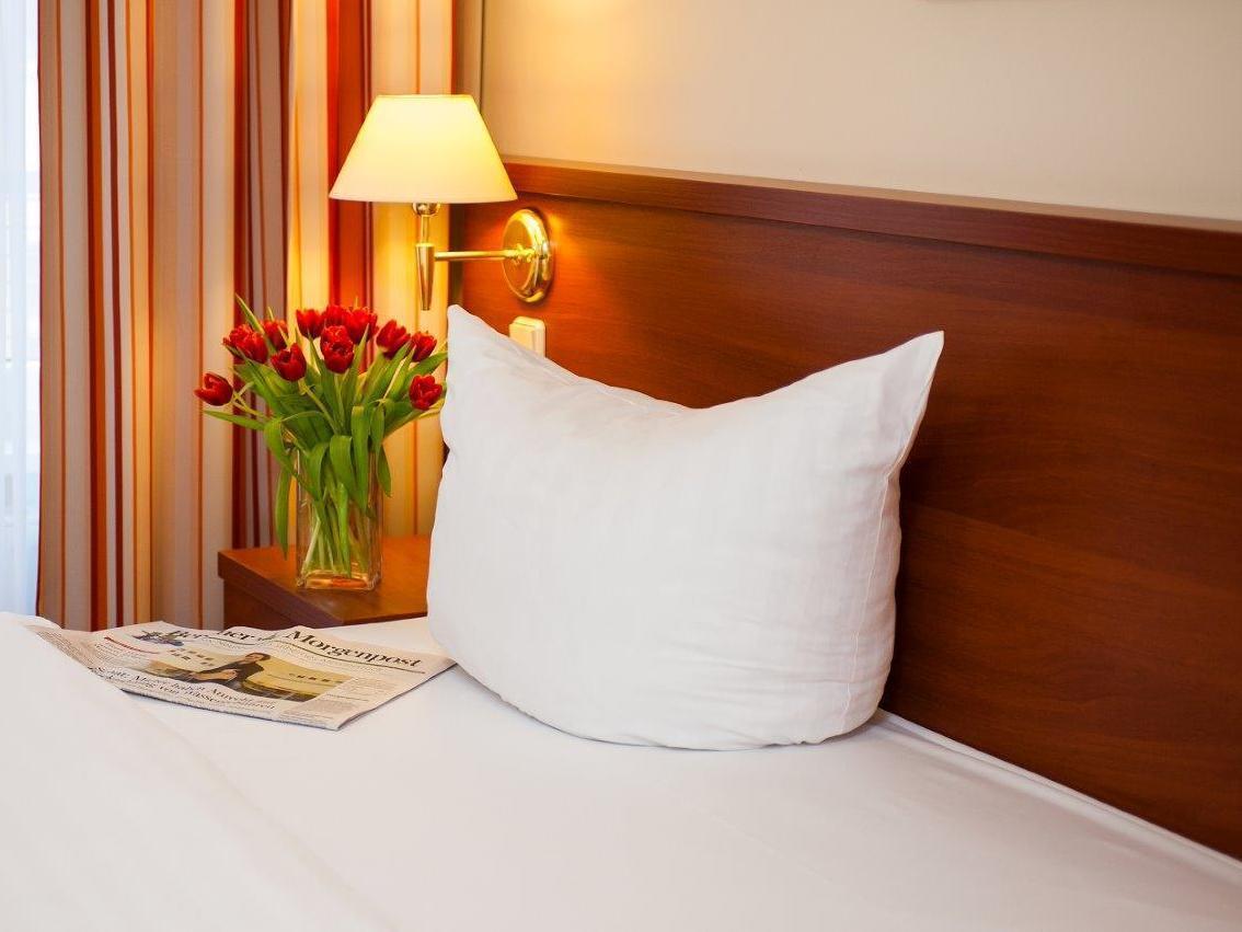 & Zarenhof Friedrichshain Hotel 3*